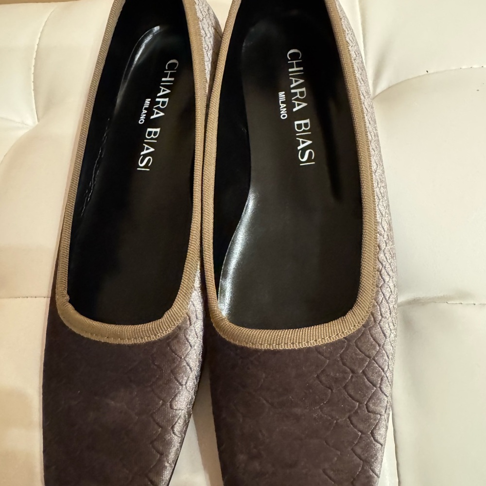 NWT. Chaira Biasi Women's Shoes in a box. Textile. True to size 6.5 or 6W - Picture 9 of 10
